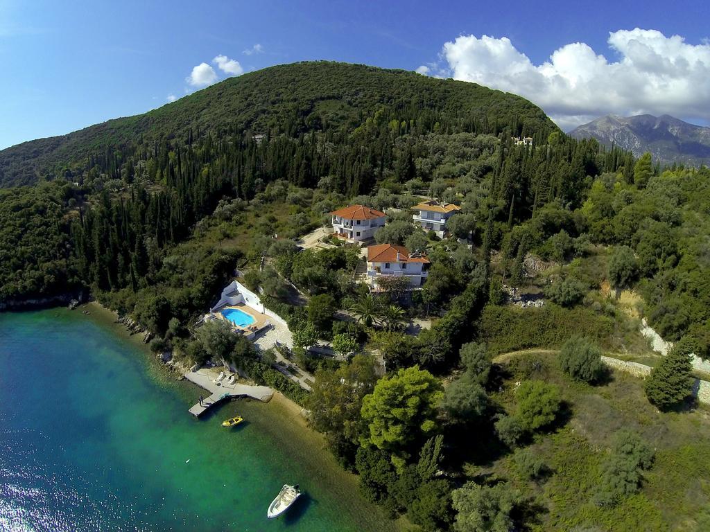 Korakias Seaview Villa Yénion Rum bild